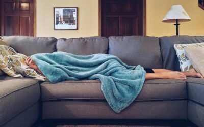 Burn-out au travail : comment reconnaître les premiers signes avant qu’il ne soit trop tard