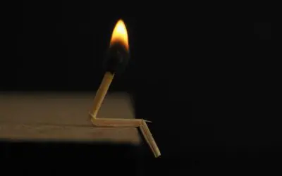 Burn out : 4 idées reçues et les véritables causes à connaître pour mieux prévenir